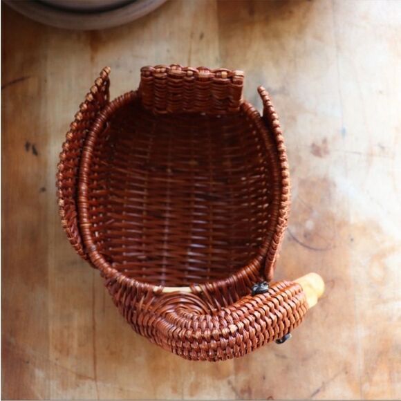 Vintage Wicker Swan Planter Basket Decoration Brown - Picture 7 of 9
